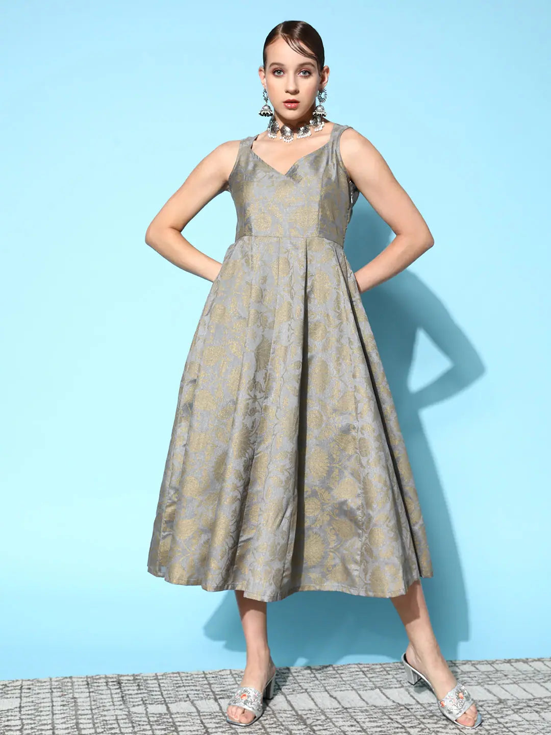 Women Grey Brocade Floral Sweetheart Anarkali Dress