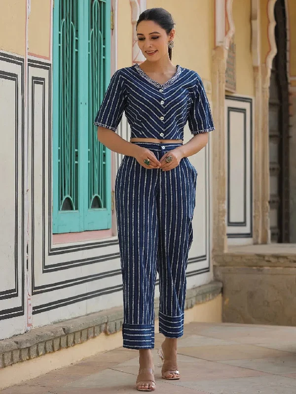 Juniper Women Indigo Cotton Flex Striped Printed Clothing Set.