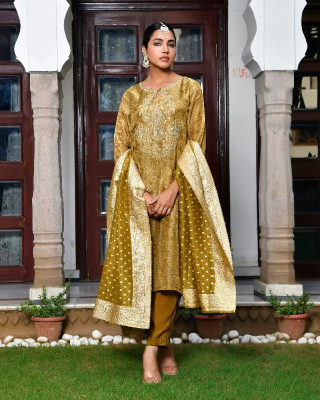 Vaasva Women Digital Printed Tissue Suit Set With Solid Pant & Brocade Dupatta-165VAASGOLDEN