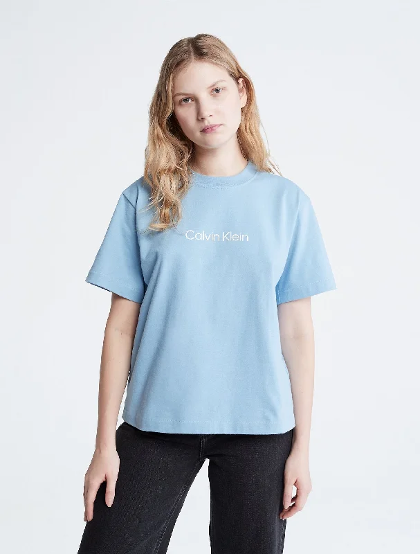 Calvin Klein Relaxed Fit Standard Logo Crewneck T-Shirt - Women